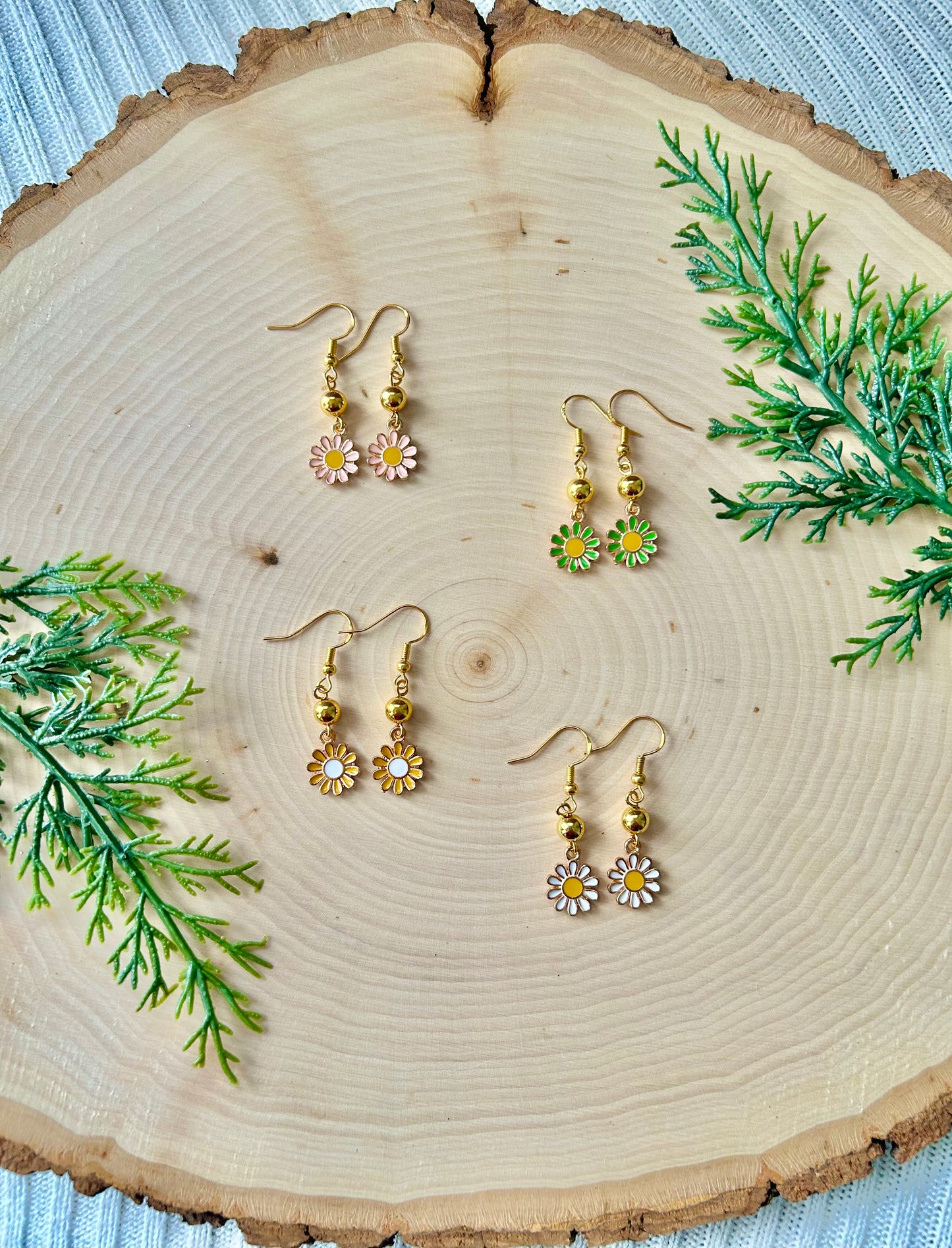 Breezeš 1 year collection : Daisy Earrings